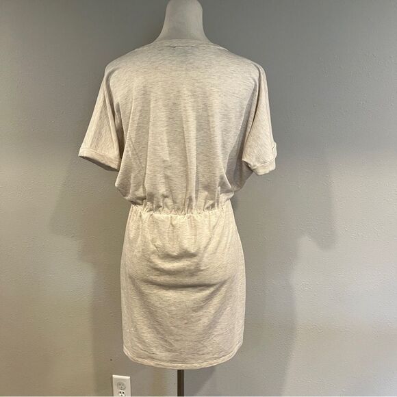 Express short sleeve Cream Ruched T-Shirt Dress - Picture 6 of 12